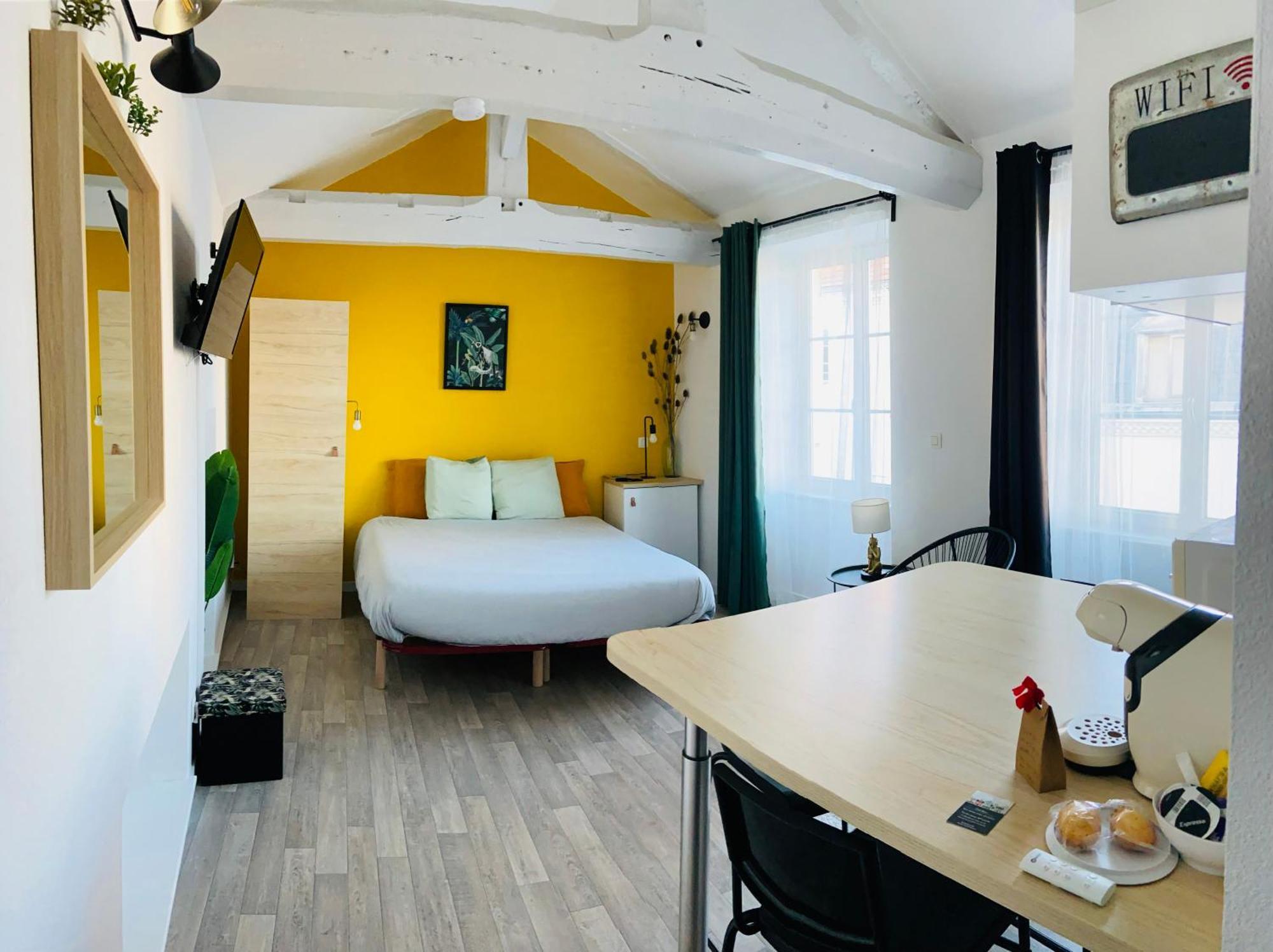 Superbe Jungle Coeur Du Centre-ville Apartment Gannat